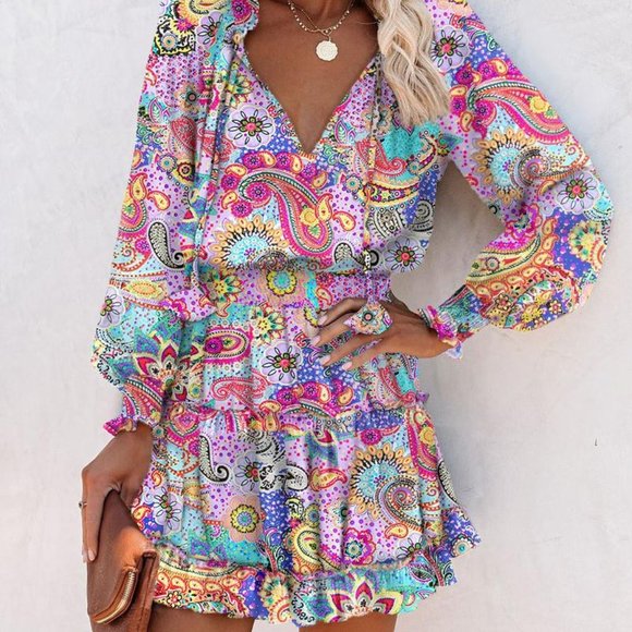 Boutique Dresses & Skirts - Paisley Print Ruffle Hem Shirred Waist Boho Casual Mini Dress - Medium - NEW